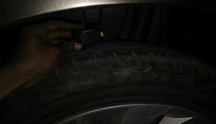 2020 Maruti Ertiga VXI SHVS, Petrol, Manual, 40,617 km, tyre