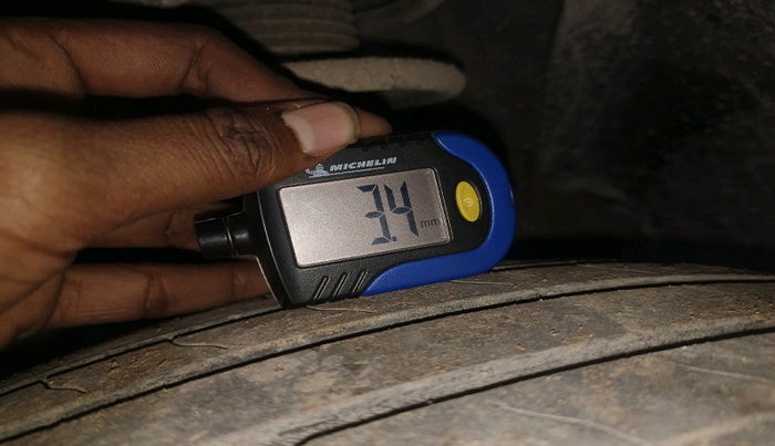 2017 Maruti Vitara Brezza VDI (O), Diesel, Manual, 2,62,512 km, tyre