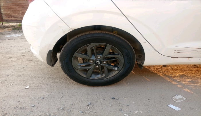 2020 Hyundai GRAND I10 NIOS SPORTZ AMT 1.2 KAPPA VTVT, Petrol, Automatic, 27,216 km, tyre