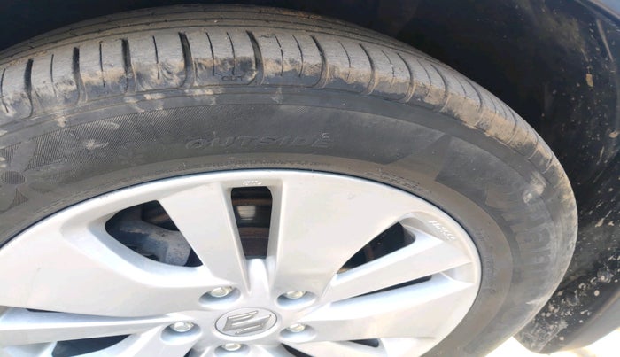 2016 Maruti S Cross DELTA 1.3, Diesel, Manual, 82,950 km, tyre