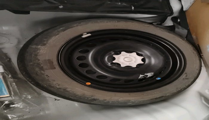 2018 Hyundai Grand i10 SPORTZ AT 1.2 KAPPA VTVT, Petrol, Automatic, 28,499 km, tyre