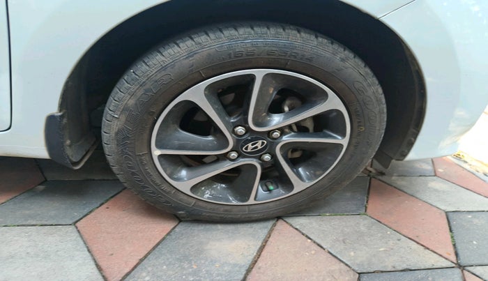 2018 Hyundai Grand i10 SPORTZ AT 1.2 KAPPA VTVT, Petrol, Automatic, 28,499 km, tyre