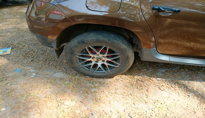 2016 Renault Duster 110 PS RXL 4X2 AMT, Diesel, Automatic, 1,05,123 km, tyre