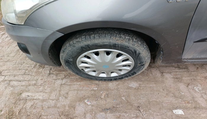 2016 Maruti Swift VXI, Petrol, Manual, 71,797 km, tyre