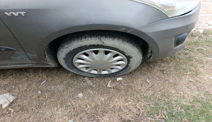 2016 Maruti Swift VXI, Petrol, Manual, 71,797 km, tyre