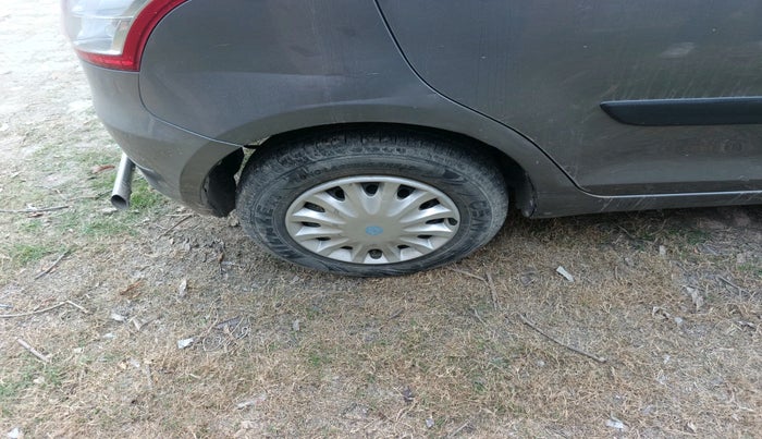 2016 Maruti Swift VXI, Petrol, Manual, 71,797 km, tyre