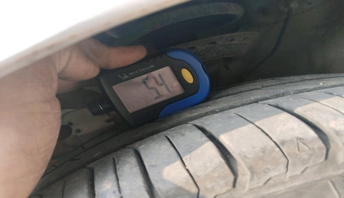 2016 Hyundai Verna 1.6 VTVT S, Petrol, Manual, 70,718 km, tyre