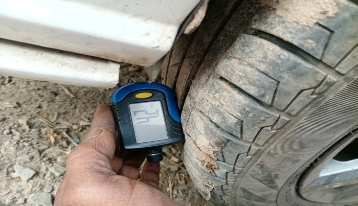 2020 Volkswagen Polo HIGHLINE PLUS 1.0, Petrol, Manual, 1,11,505 km, tyre