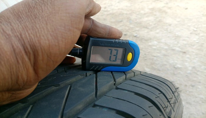 2020 Volkswagen Polo HIGHLINE PLUS 1.0, Petrol, Manual, 1,11,505 km, tyre