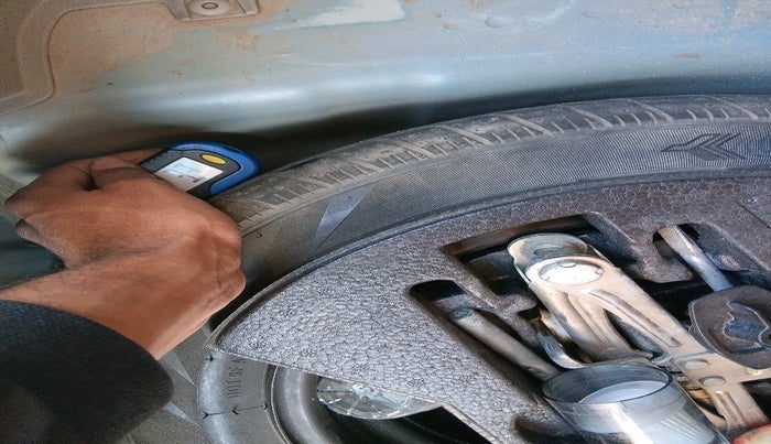 2014 Maruti Celerio VXI AMT, Petrol, Automatic, 94,448 km, tyre