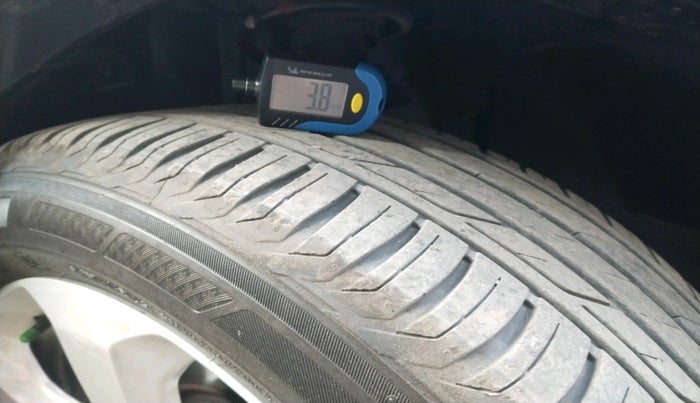 2019 Jeep Compass LONGITUDE (O) 1.4 PETROL AT, Petrol, Automatic, 14,931 km, tyre