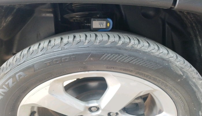 2019 Jeep Compass LONGITUDE (O) 1.4 PETROL AT, Petrol, Automatic, 14,931 km, tyre