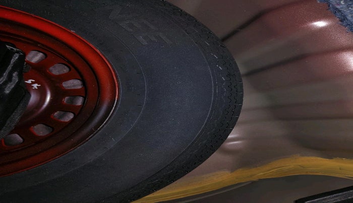 2024 Nissan MAGNITE XV PREMIUM TURBO CVT, Petrol, Automatic, 10,431 km, tyre