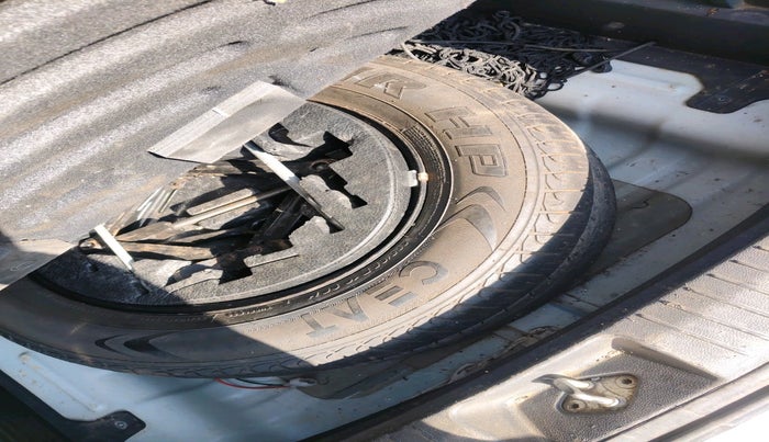 2015 Hyundai Creta SX 1.6 DIESEL, Diesel, Manual, 1,89,192 km, tyre