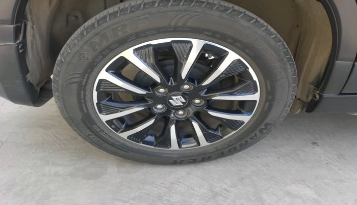 2021 Maruti Vitara Brezza ZXI AT SHVS, Petrol, Automatic, 64,413 km, tyre