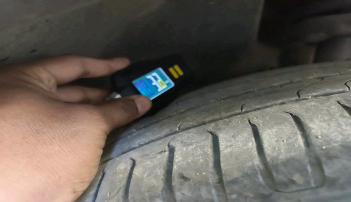 2022 MG HECTOR PLUS SHARP 2.0 DIESEL TURBO MT 6-STR, Diesel, Manual, 1,13,935 km, tyre