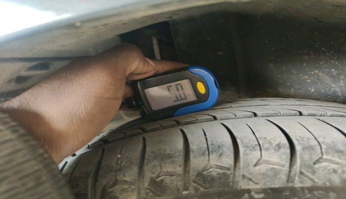 2016 Maruti Ertiga ZDI SHVS, Diesel, Manual, 1,96,237 km, tyre