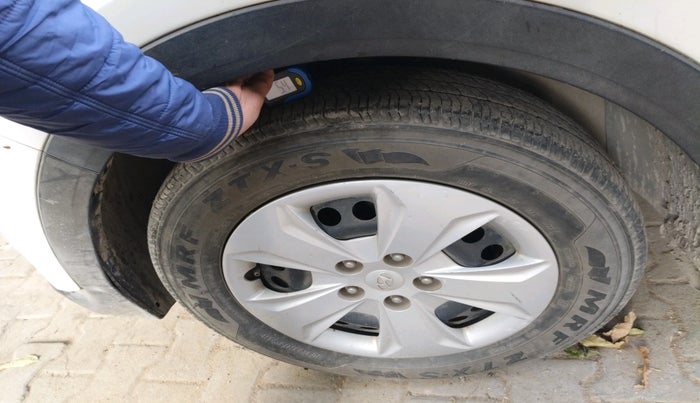 2016 Hyundai Creta S 1.4 DIESEL, Diesel, Manual, 1,04,337 km, tyre