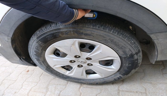 2016 Hyundai Creta S 1.4 DIESEL, Diesel, Manual, 1,04,337 km, tyre