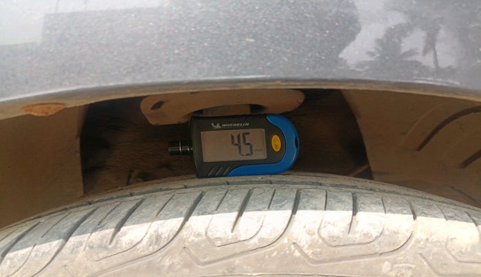 2015 Tata Bolt XT REVOTRON, Petrol, Manual, 58,307 km, tyre