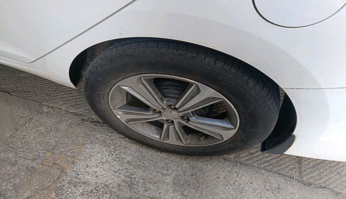 2018 Hyundai Verna 1.6 VTVT SX (O) AT, Petrol, Automatic, 90,468 km, tyre