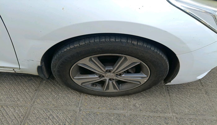 2018 Hyundai Verna 1.6 VTVT SX (O) AT, Petrol, Automatic, 90,468 km, tyre