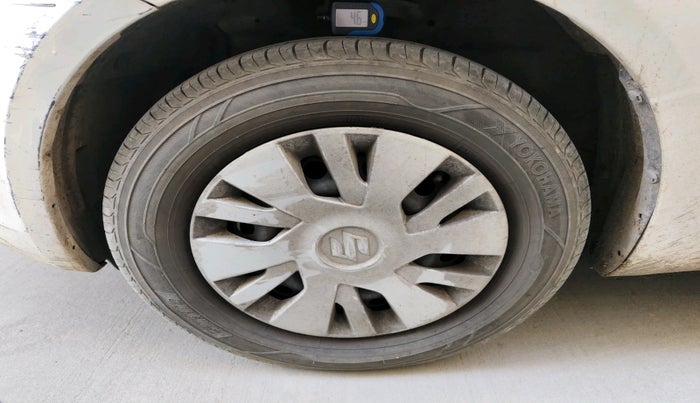 2011 Maruti Swift VXI, Petrol, Manual, 54,485 km, tyre