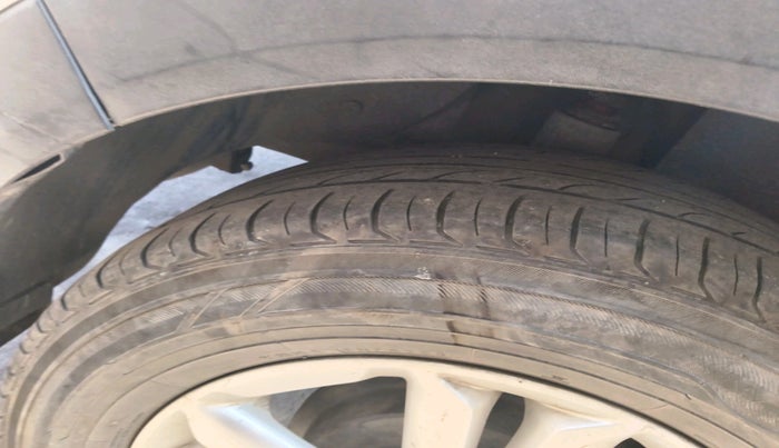 2015 Hyundai Creta SX PLUS AT 1.6 DIESEL, Diesel, Automatic, 1,61,861 km, tyre