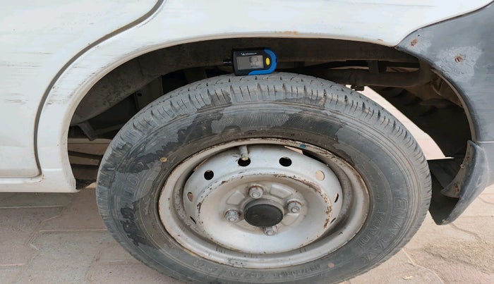 2011 Maruti Alto STD, Petrol, Manual, 65,477 km, tyre