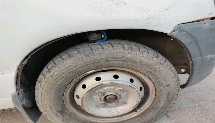 2011 Maruti Alto STD, Petrol, Manual, 65,477 km, tyre