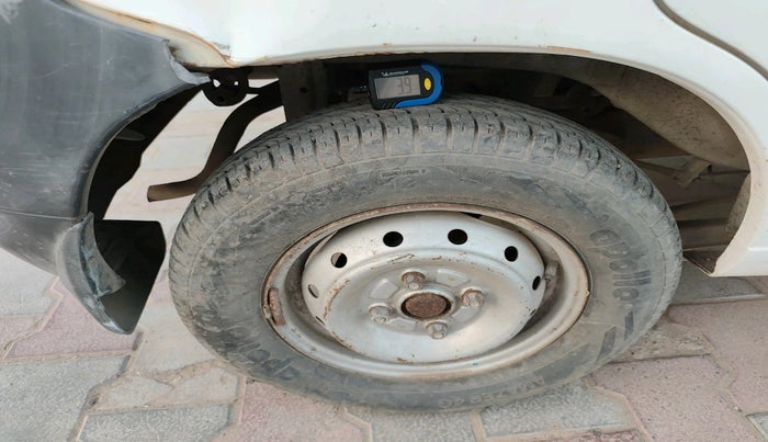 2011 Maruti Alto STD, Petrol, Manual, 65,477 km, tyre