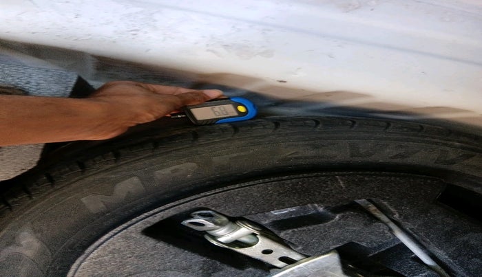 2015 Maruti Ciaz ZDI+ SHVS RS, Diesel, Manual, 1,04,264 km, tyre