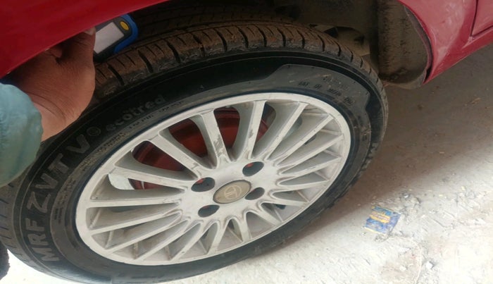 2014 Tata Zest XMS PETROL, Petrol, Manual, 69,402 km, tyre