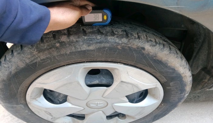 2023 Tata TIAGO EV XT LONG RANGE, Electric, Automatic, 54,653 km, tyre