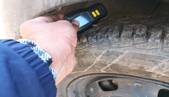 2022 Renault TRIBER RXE MT, Petrol, Manual, 94,999 km, tyre