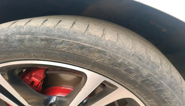 2012 Volkswagen Passat HIGHLINE DSG, Diesel, Automatic, 86,639 km, tyre