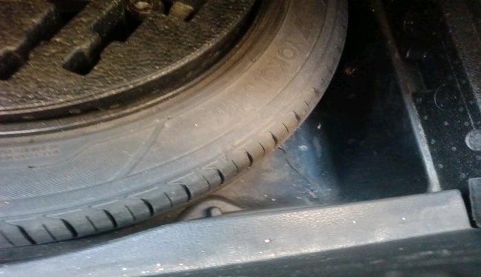 2012 Volkswagen Passat HIGHLINE DSG, Diesel, Automatic, 86,639 km, tyre