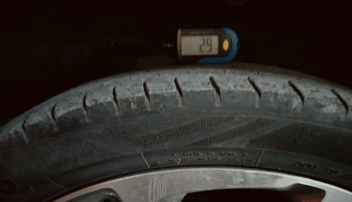 2016 Hyundai Elite i20 ASTA 1.2 (O), Petrol, Manual, 42,061 km, tyre