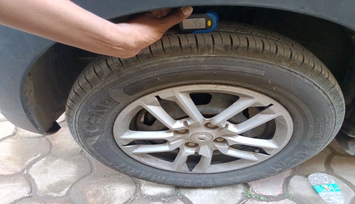 2024 Renault TRIBER RXT, Petrol, Manual, 8,864 km, tyre