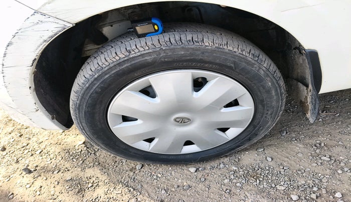 2011 Tata Indica Vista AQUA TDI, Diesel, Manual, 1,08,494 km, tyre