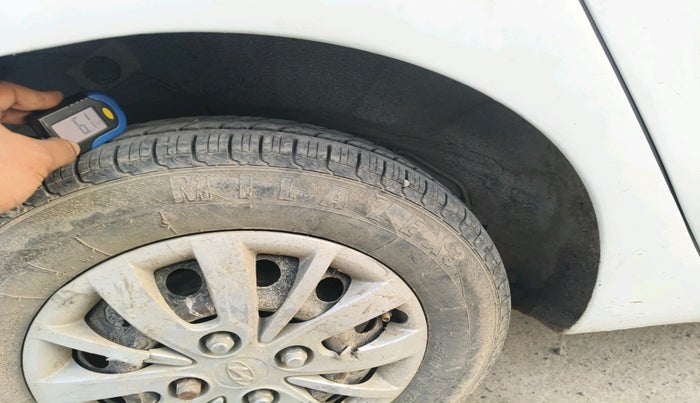 2013 Hyundai i10 MAGNA 1.2, Petrol, Manual, 82,571 km, tyre