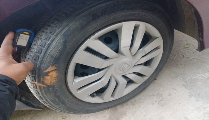 2014 Honda City 1.5L I-VTEC S MT, Petrol, Manual, 1,00,773 km, tyre