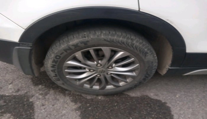 2017 Maruti S Cross ZETA 1.3, Diesel, Manual, 82,956 km, tyre