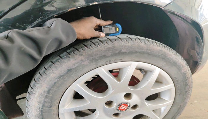 2010 Fiat Grand Punto EMOTION 1.3, Diesel, Manual, 1,36,291 km, tyre