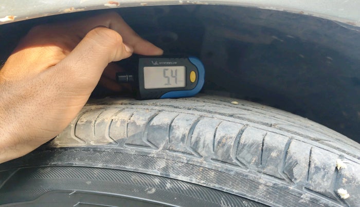 2018 Maruti Dzire VXI, Petrol, Manual, 3,64,260 km, tyre