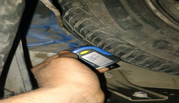 2012 Maruti Wagon R 1.0 LXI CNG, Petrol, Manual, 1,09,623 km, tyre