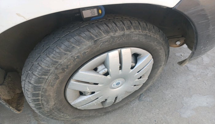 2012 Maruti Alto LX CNG, Petrol, Manual, 76,323 km, tyre