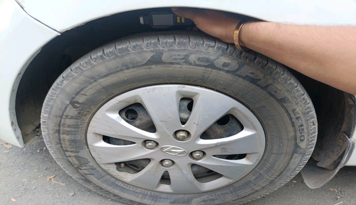 2012 Hyundai i10 SPORTZ 1.2 AT, Petrol, Automatic, 1,06,393 km, tyre