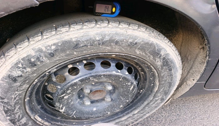 2017 Maruti Baleno DELTA PETROL 1.2, Petrol, Manual, 1,30,984 km, tyre