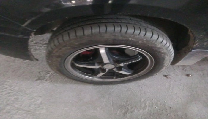 2011 Maruti Alto K10 VXI, Petrol, Manual, 1,32,552 km, tyre